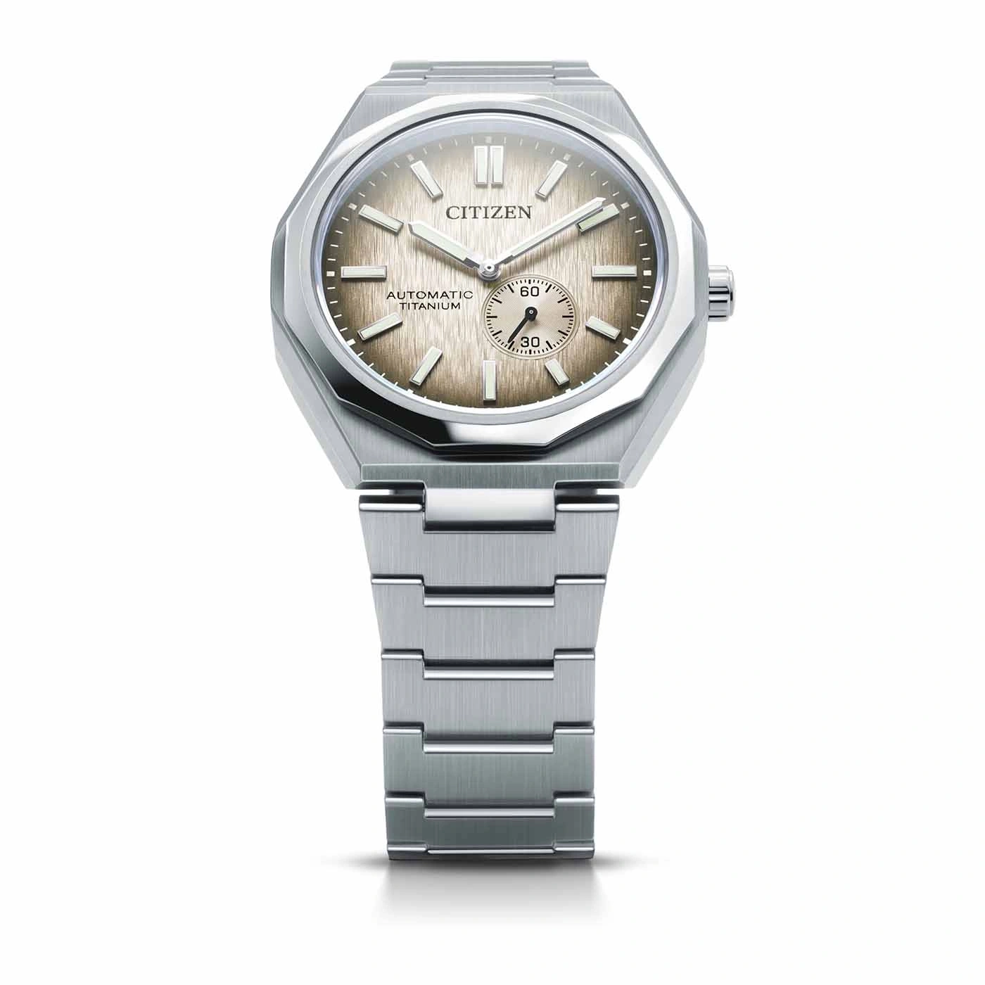 Citizen-Uhr mit silbernem Titanarmband und braunem Zifferblatt.
