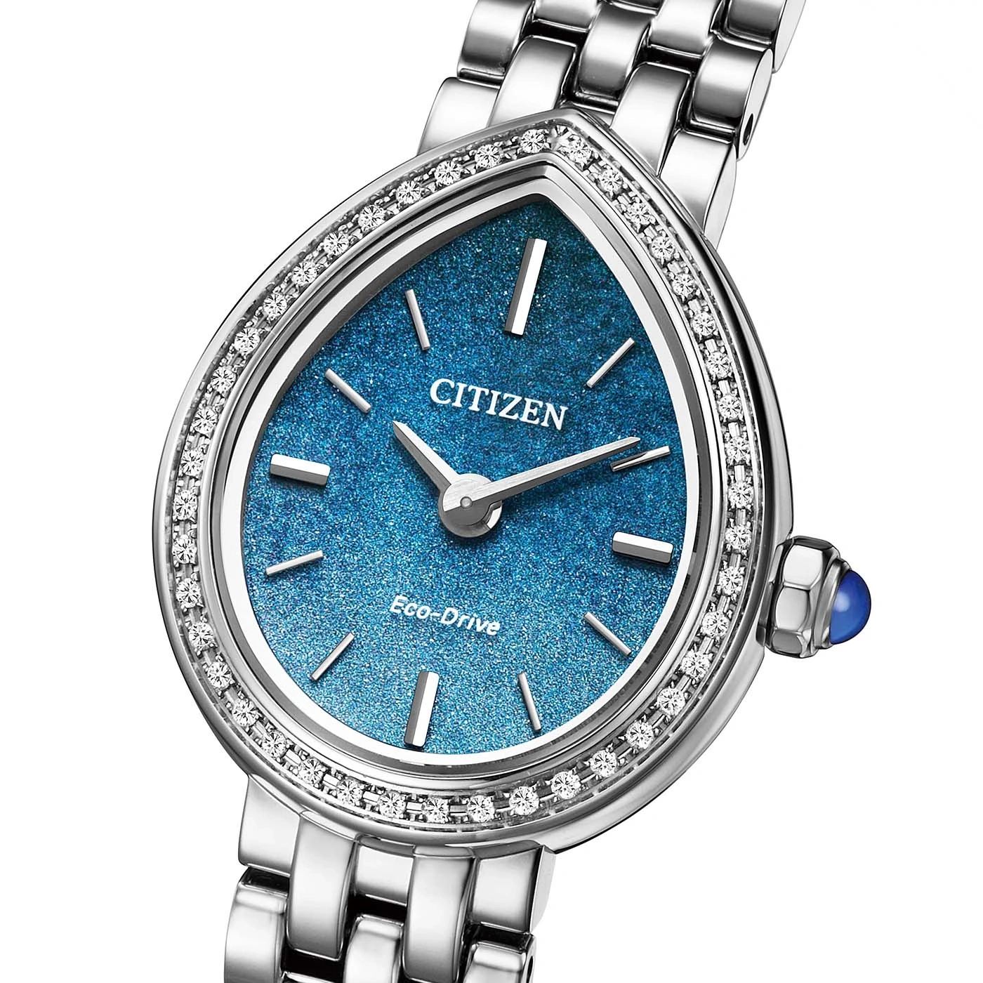 Eine Nahaufnahme einer diamantbesetzten Citizen Eco-Drive Uhr mit blauem Zifferblatt.