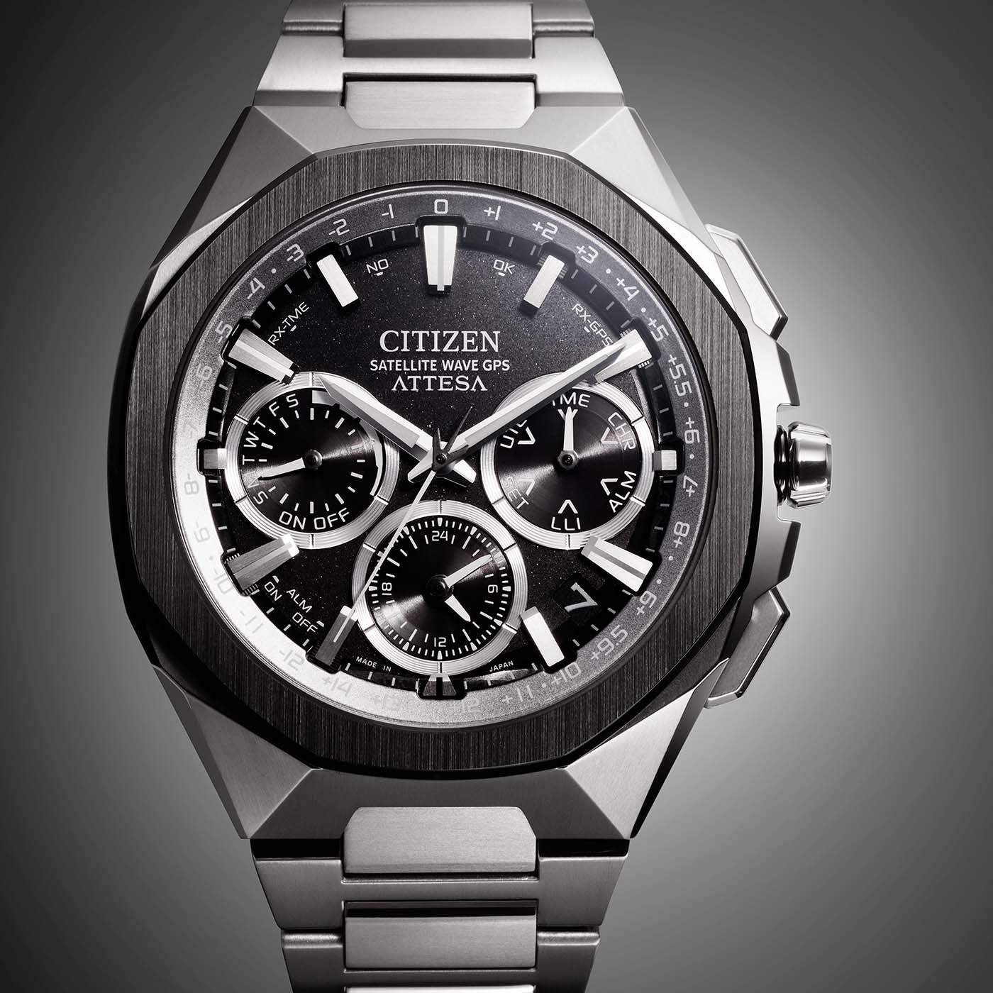 Citizen Attesa Uhr mit schwarzem Zifferblatt, Satellitenwellen-GPS und Edelstahlarmband.