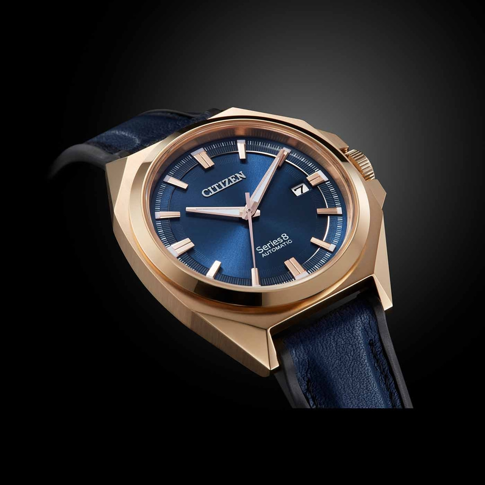 Citizen Series 8 Automatikuhr mit blauem Zifferblatt und Lederarmband