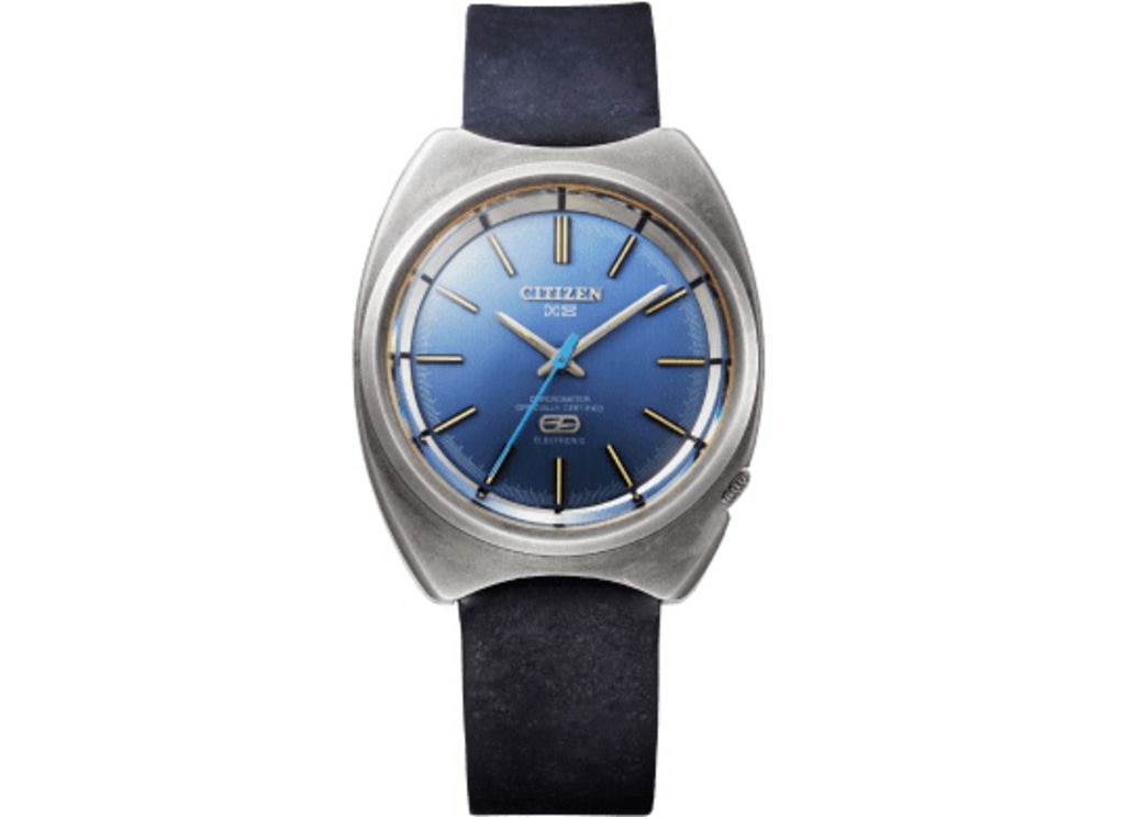 Citizen-Uhr mit blauem Zifferblatt und schwarzem Armband, elegantes Design.