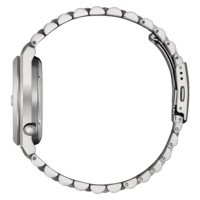 Seitenansicht einer silbernen Uhr mit Metallarmband.