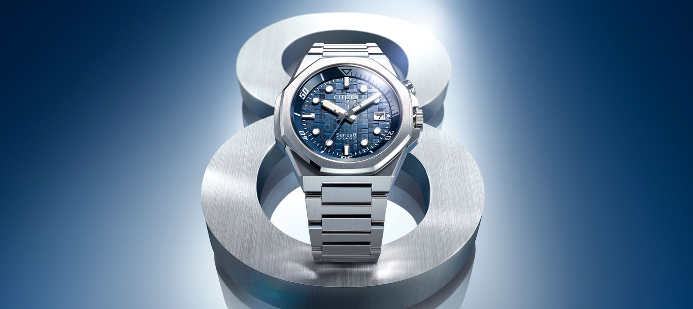 Citizen Series 8 Uhr, blaues Zifferblatt, Edelstahl, auf metallischer 8-Form