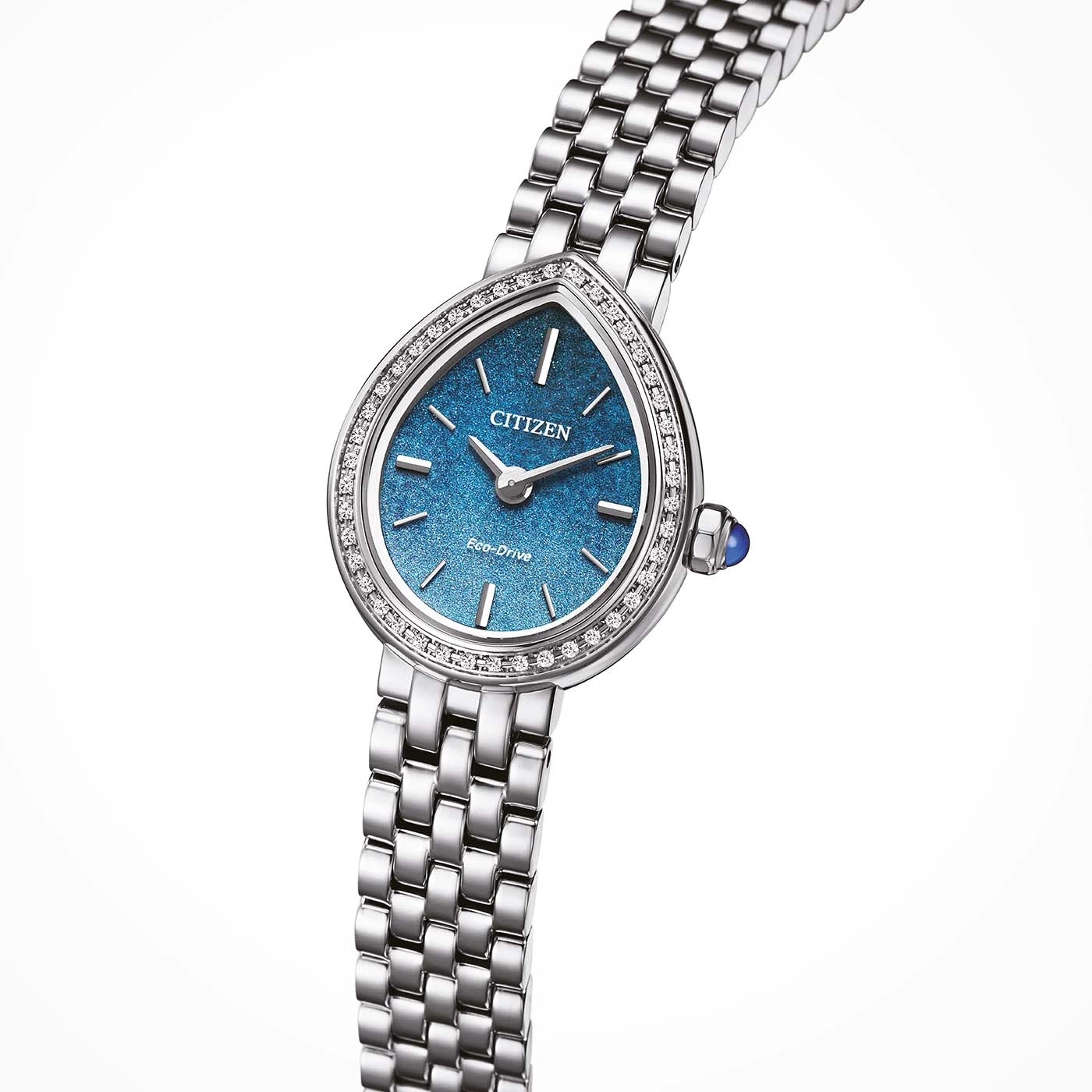 Eine Citizen Eco-Drive Uhr mit Diamantenbesatz und blauem Zifferblatt.