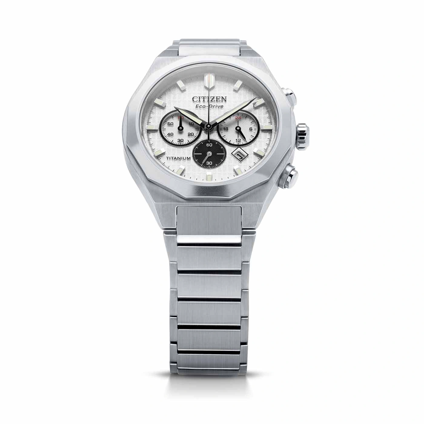 Citizen Eco-Drive Titanuhr mit weißem Zifferblatt und Chronographenfunktionen.